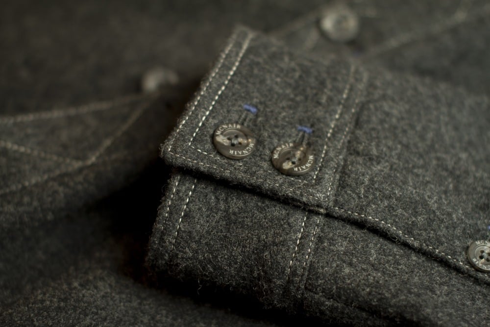 Men's midweight merino Mountain Shirt - Image 12