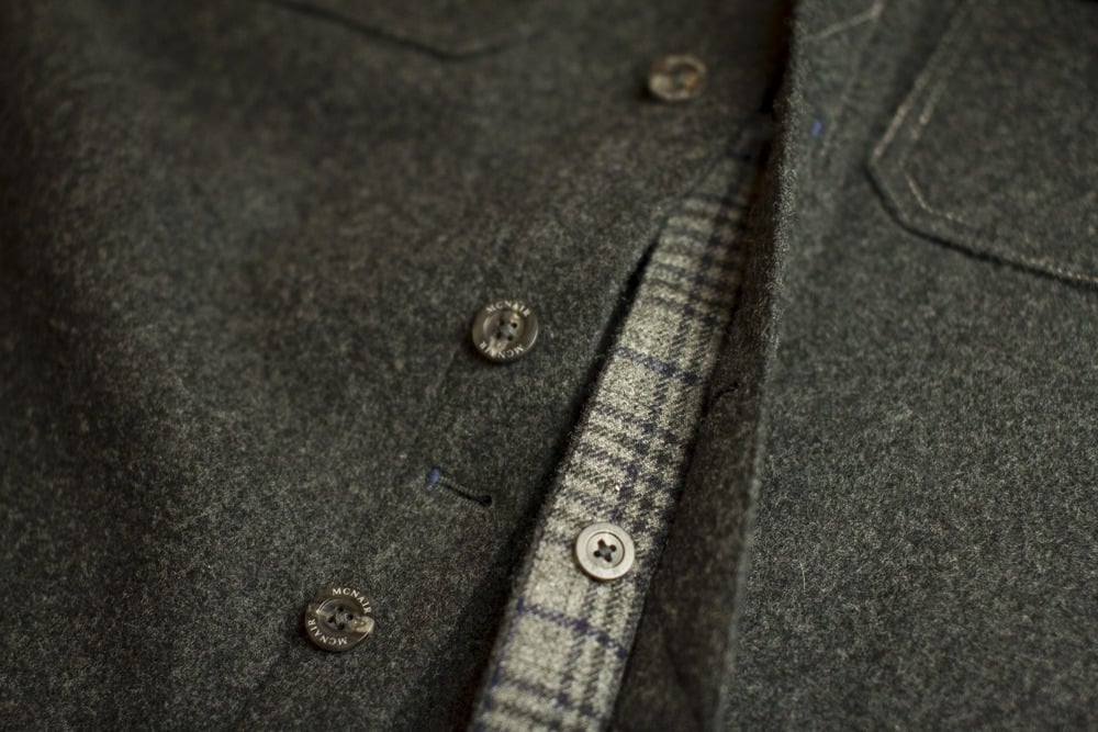 Men's midweight merino Mountain Shirt - Image 14